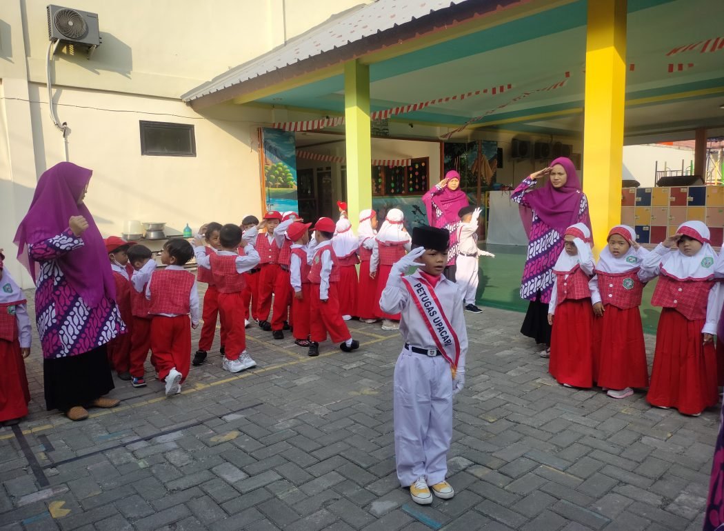 Kegiatan peserta didik KB-TK IT Naurahhuda